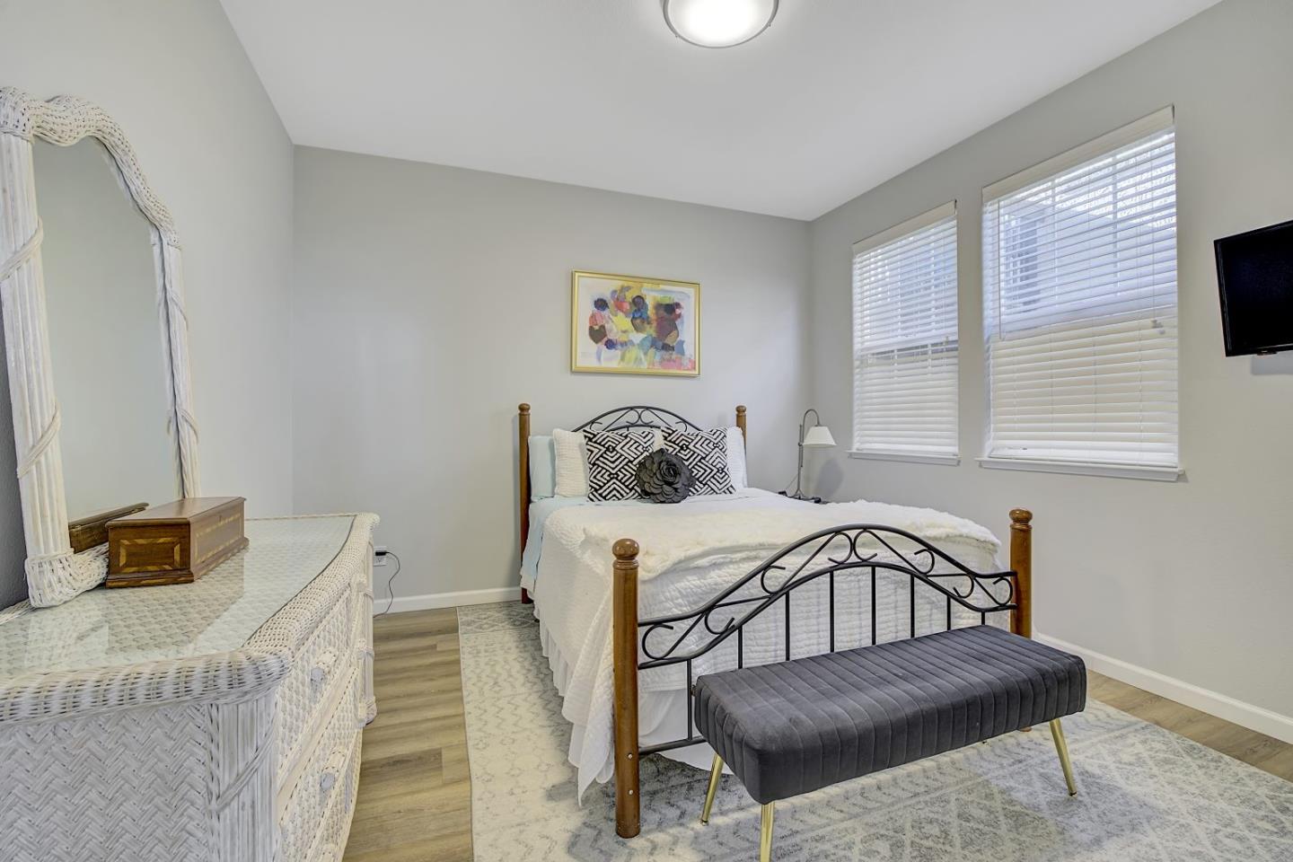 Detail Gallery Image 36 of 68 For 228 Goodwin Dr, San Bruno,  CA 94066 - 4 Beds | 2/1 Baths