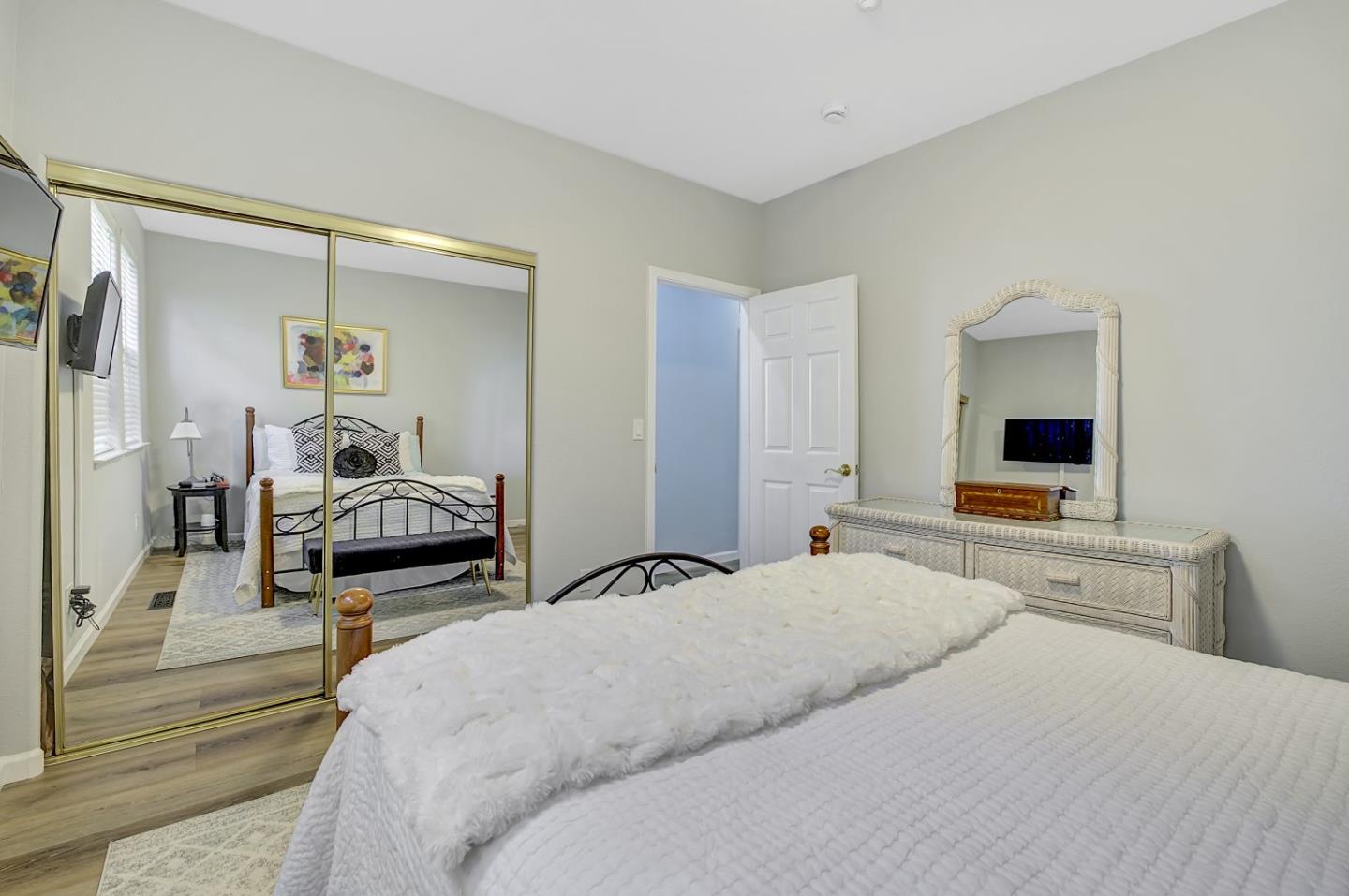 Detail Gallery Image 37 of 68 For 228 Goodwin Dr, San Bruno,  CA 94066 - 4 Beds | 2/1 Baths