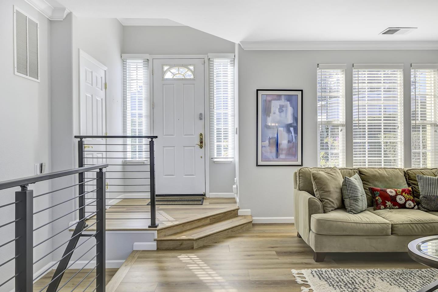 Detail Gallery Image 4 of 68 For 228 Goodwin Dr, San Bruno,  CA 94066 - 4 Beds | 2/1 Baths