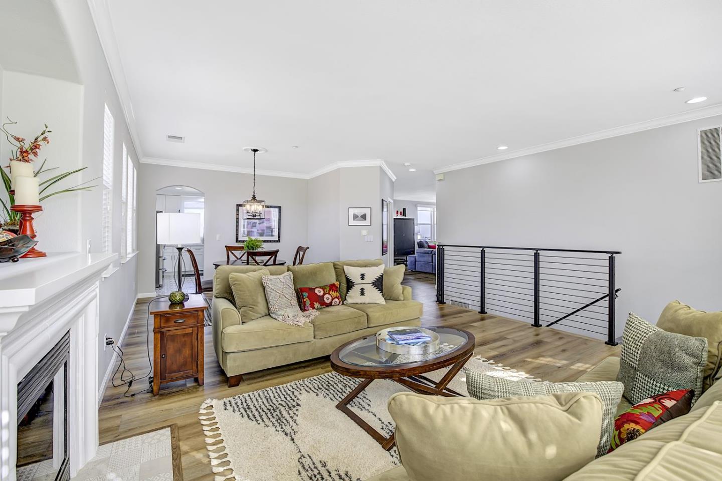 Detail Gallery Image 5 of 68 For 228 Goodwin Dr, San Bruno,  CA 94066 - 4 Beds | 2/1 Baths