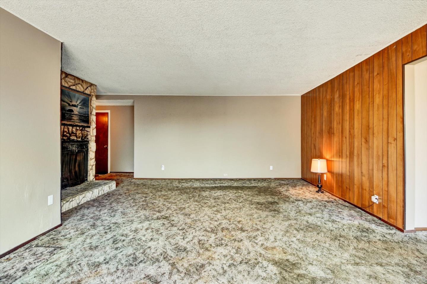 Detail Gallery Image 10 of 52 For 470 Pacific Ave, Pacifica,  CA 94044 - 3 Beds | 2/1 Baths