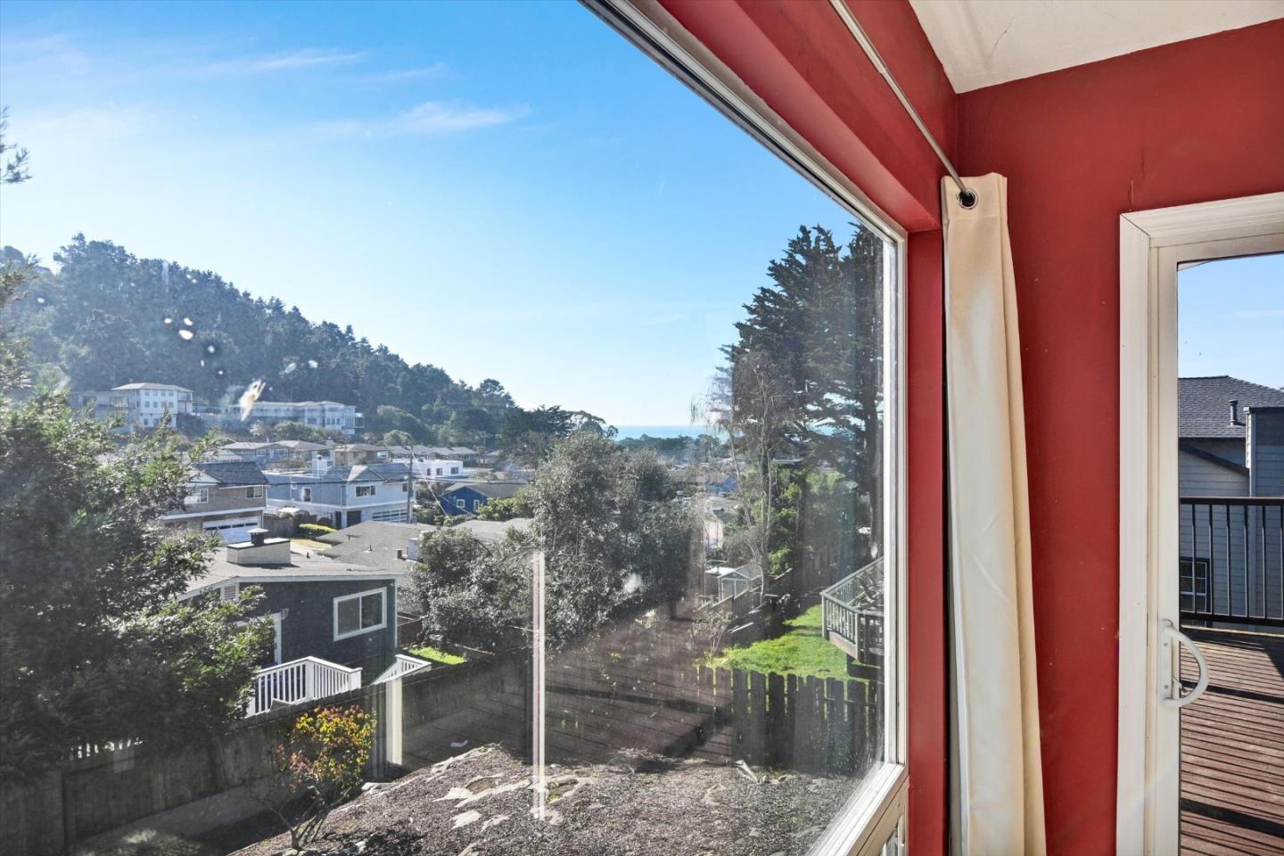 Detail Gallery Image 24 of 52 For 470 Pacific Ave, Pacifica,  CA 94044 - 3 Beds | 2/1 Baths