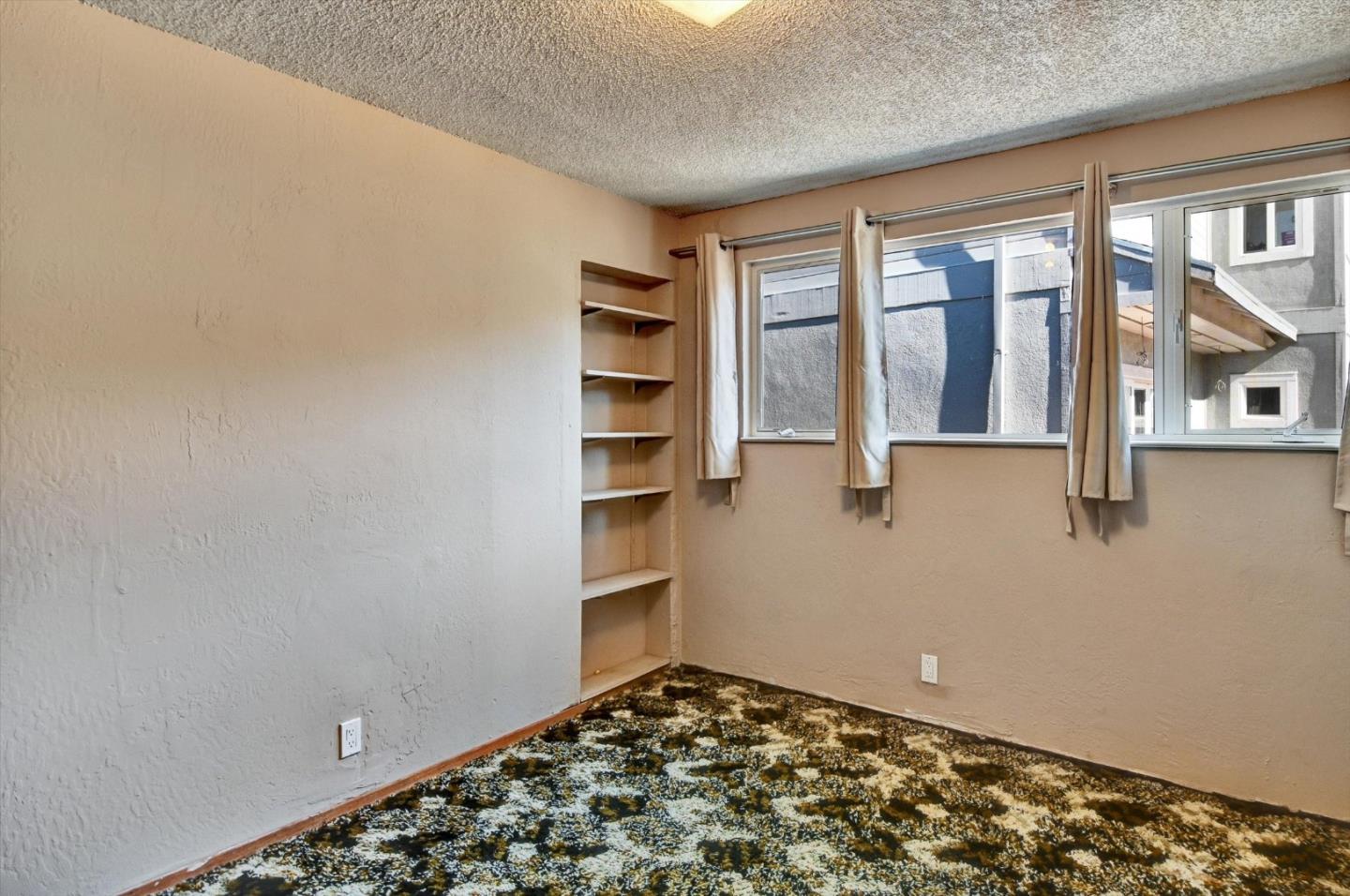 Detail Gallery Image 27 of 52 For 470 Pacific Ave, Pacifica,  CA 94044 - 3 Beds | 2/1 Baths