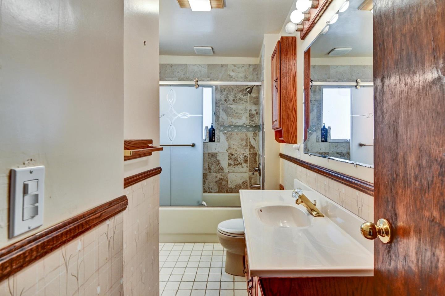 Detail Gallery Image 29 of 52 For 470 Pacific Ave, Pacifica,  CA 94044 - 3 Beds | 2/1 Baths