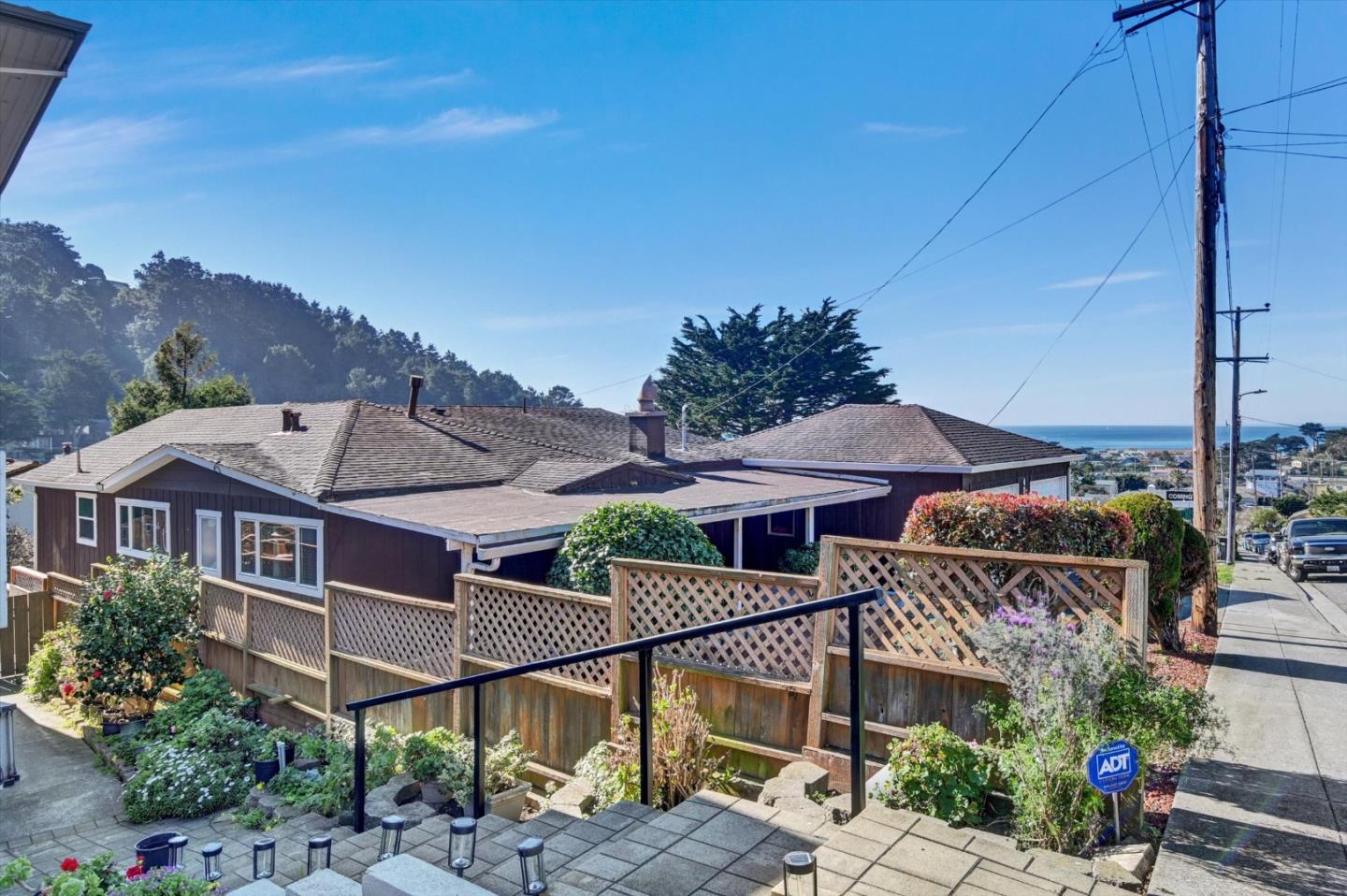 Detail Gallery Image 45 of 52 For 470 Pacific Ave, Pacifica,  CA 94044 - 3 Beds | 2/1 Baths