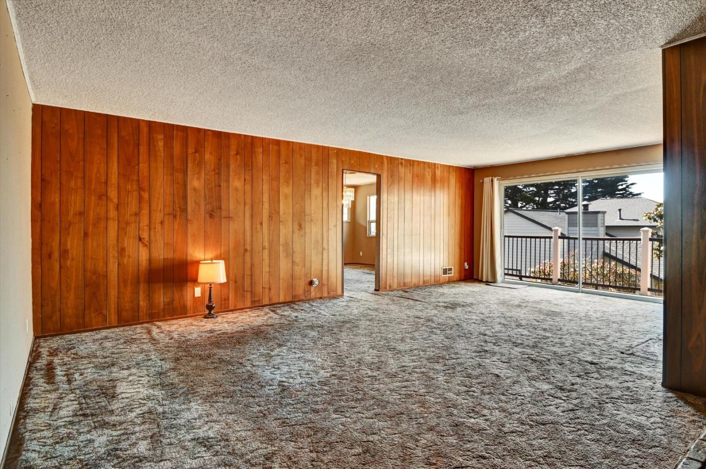 Detail Gallery Image 9 of 52 For 470 Pacific Ave, Pacifica,  CA 94044 - 3 Beds | 2/1 Baths