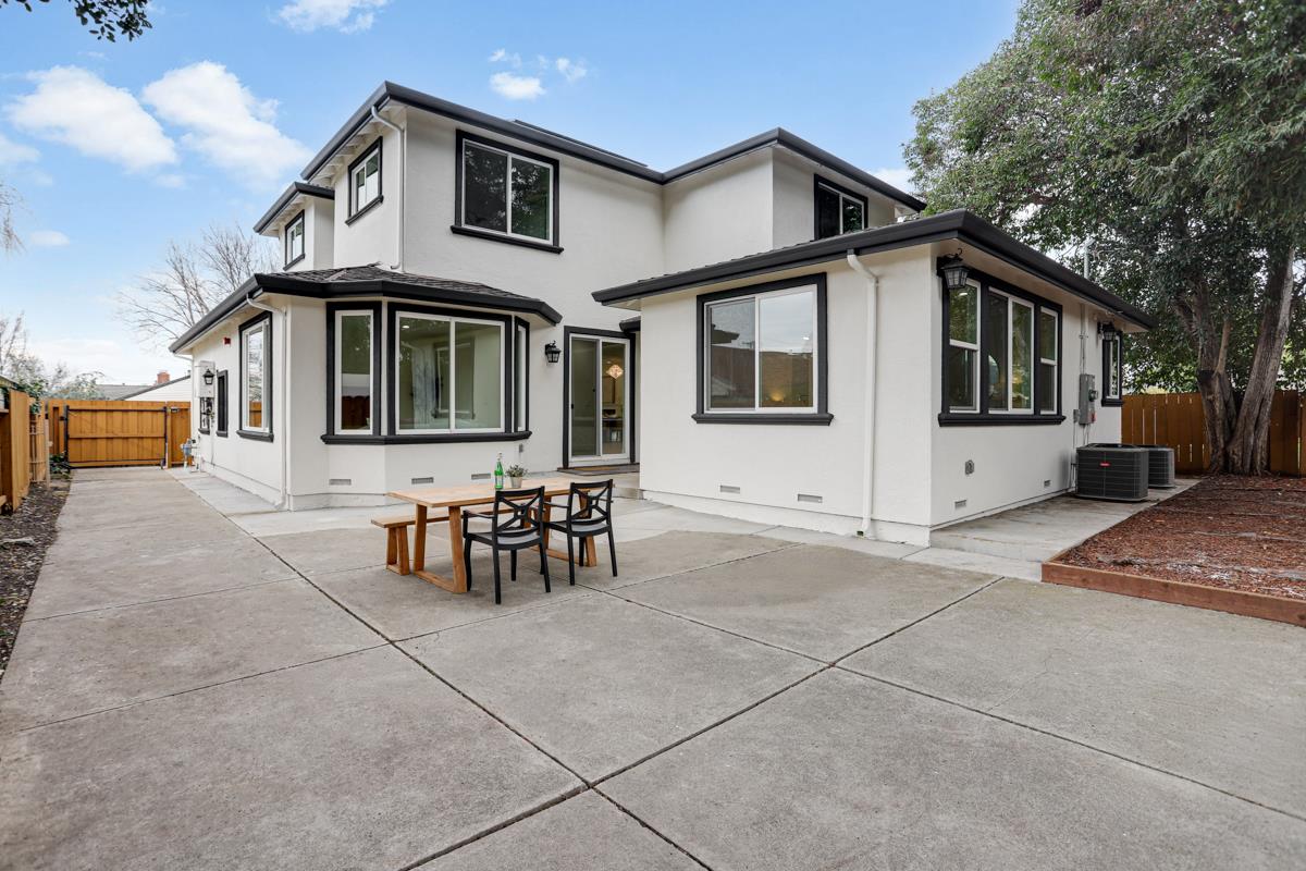 Detail Gallery Image 37 of 41 For 2152 Forbes Ave, Santa Clara,  CA 95050 - 5 Beds | 5 Baths