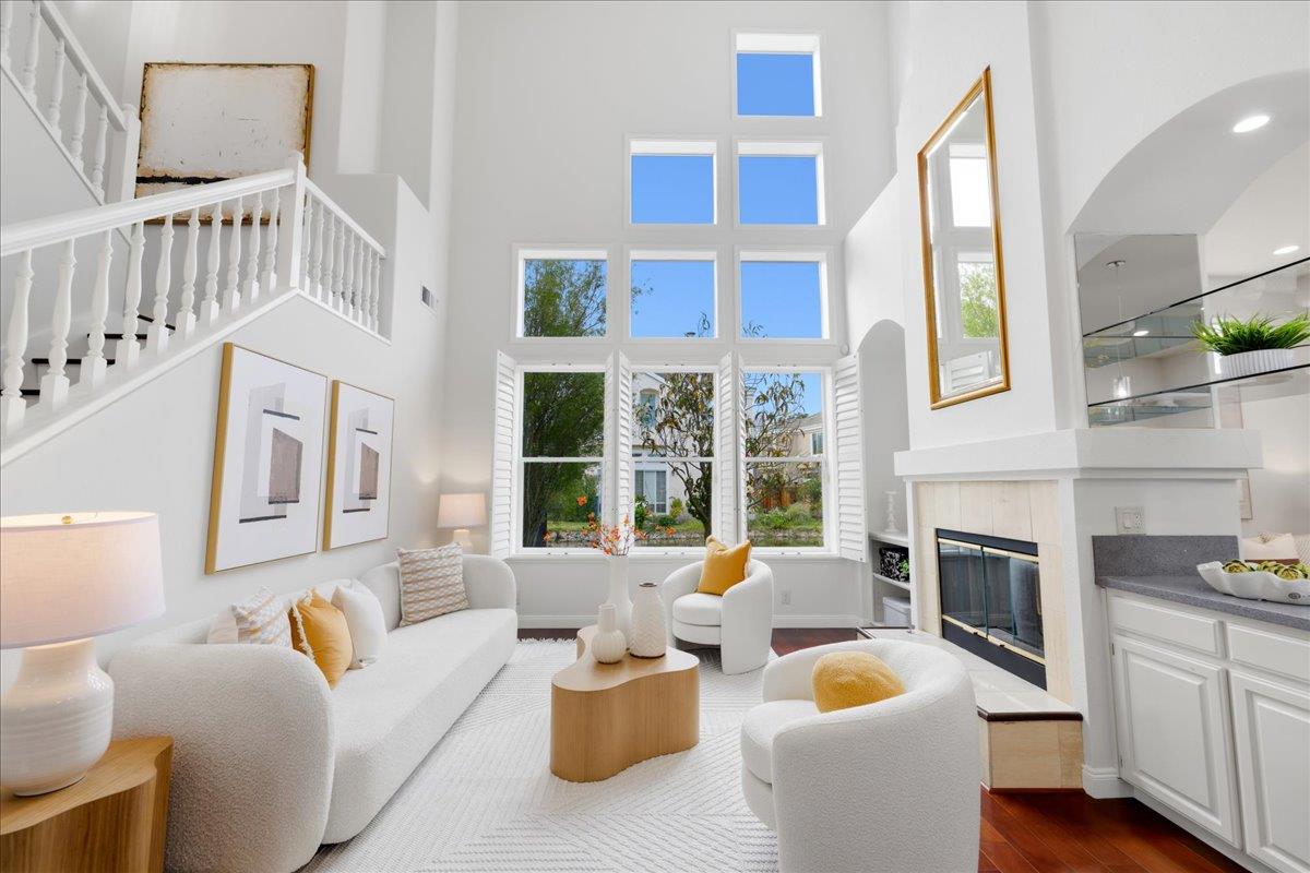 Front Image Thumbnail for ML82034172