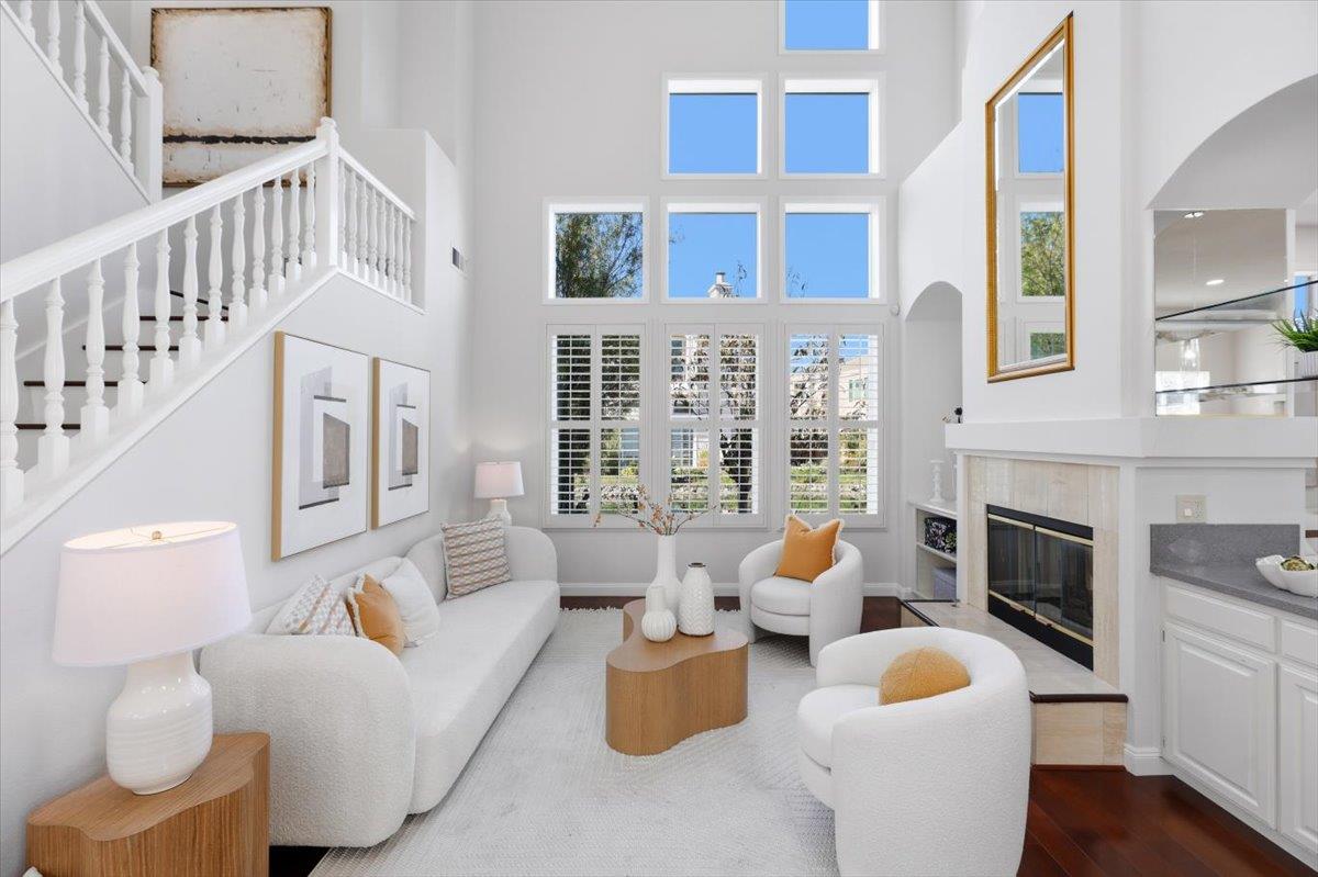 Detail Gallery Image 13 of 75 For 1 Mandalay Ct, Redwood City,  CA 94065 - 4 Beds | 3 Baths