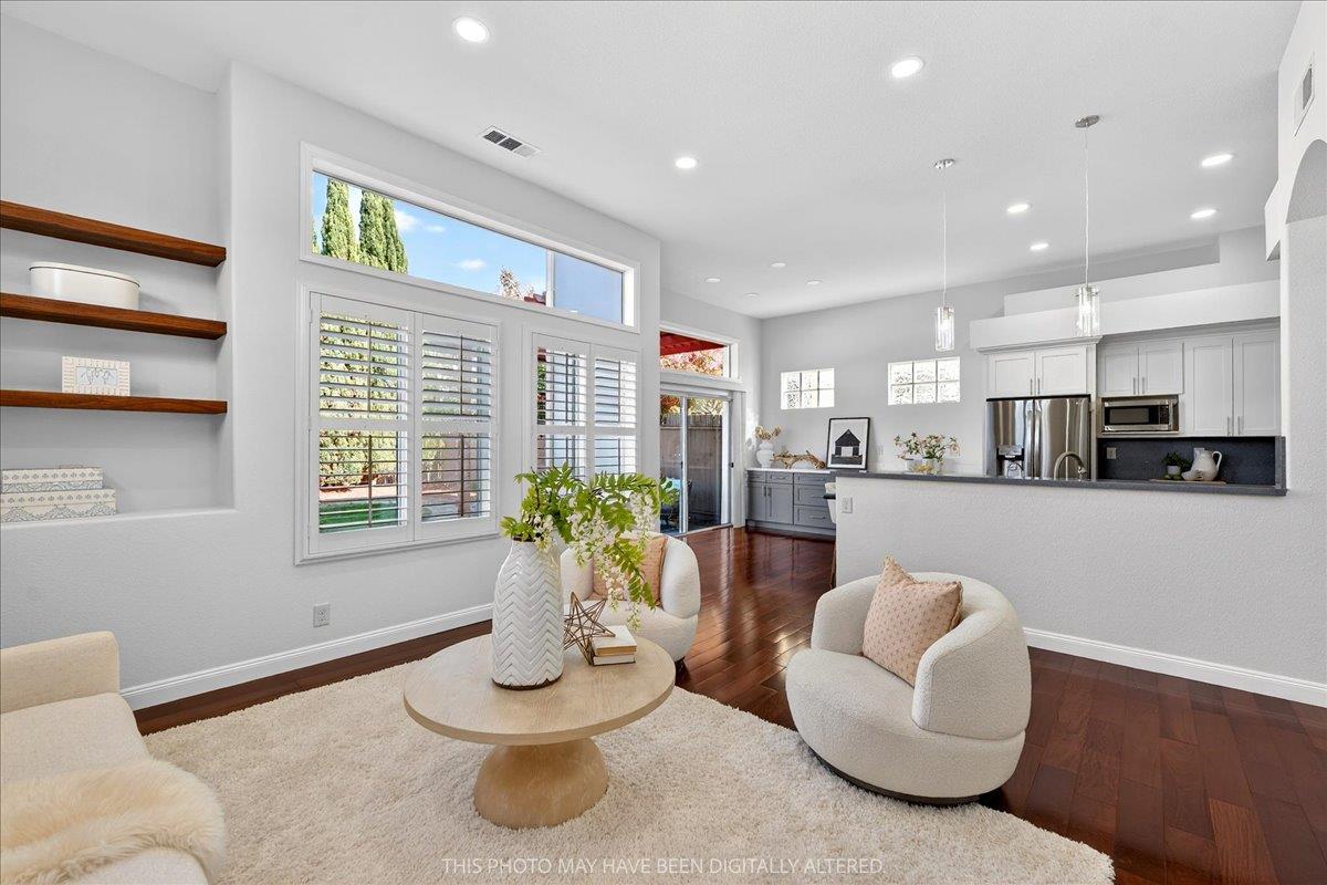 Detail Gallery Image 15 of 75 For 1 Mandalay Ct, Redwood City,  CA 94065 - 4 Beds | 3 Baths