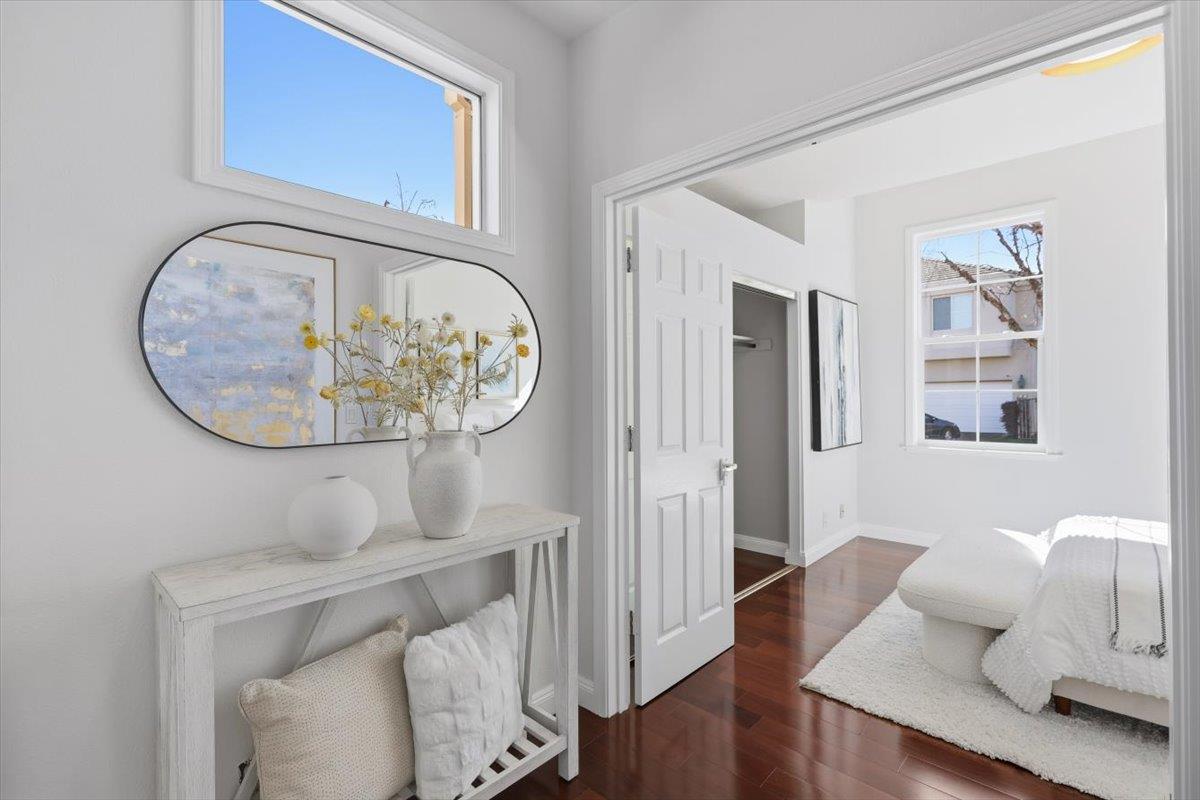 Detail Gallery Image 21 of 75 For 1 Mandalay Ct, Redwood City,  CA 94065 - 4 Beds | 3 Baths