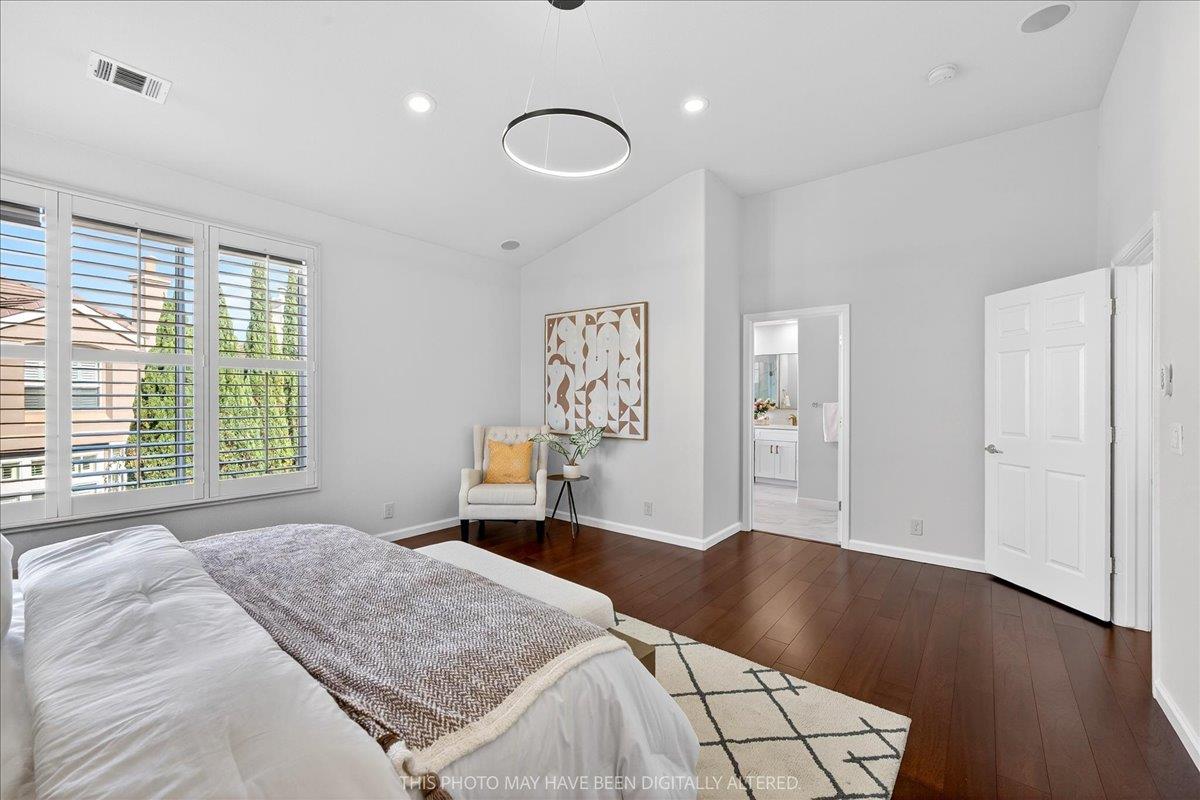 Detail Gallery Image 28 of 75 For 1 Mandalay Ct, Redwood City,  CA 94065 - 4 Beds | 3 Baths