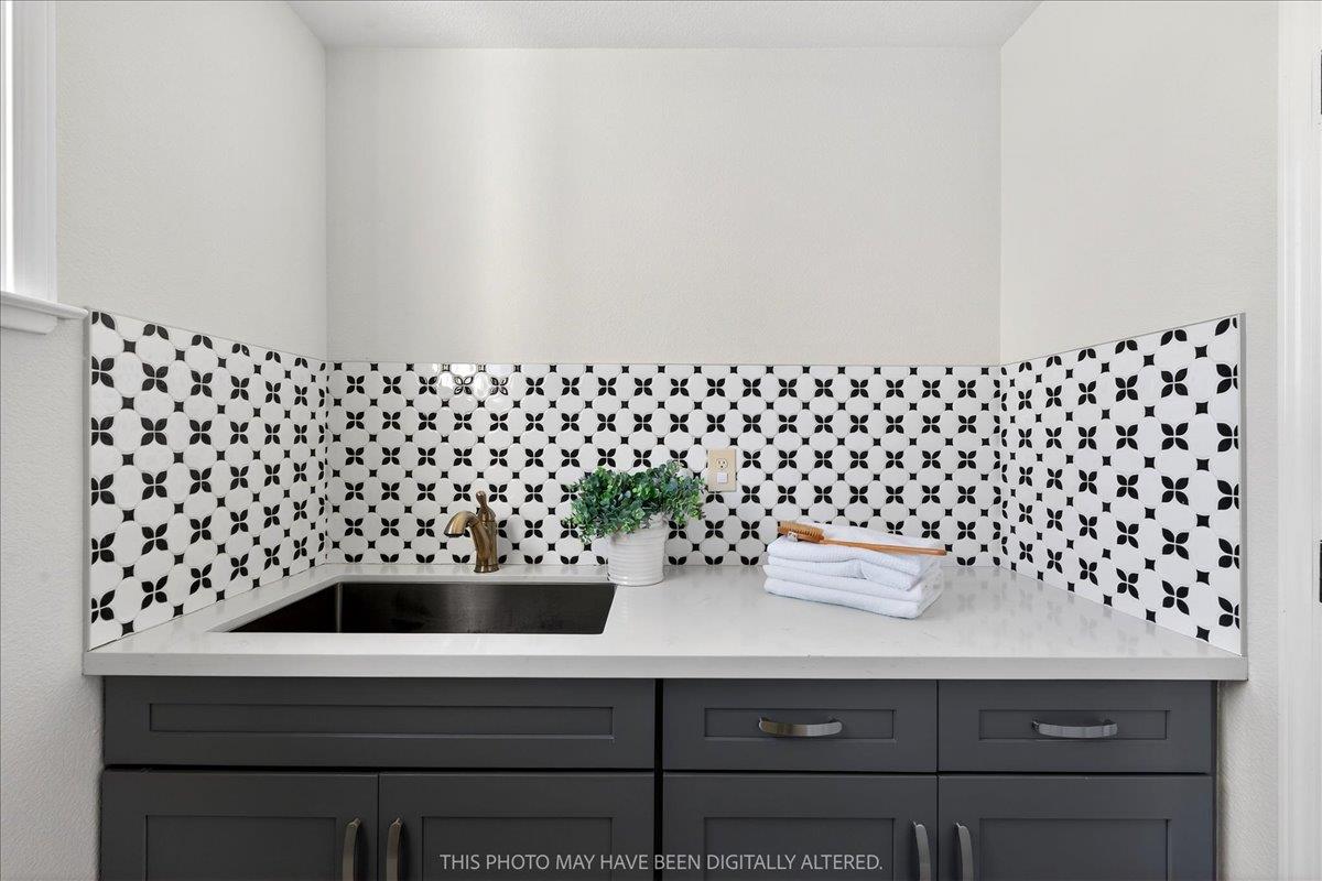 Detail Gallery Image 39 of 75 For 1 Mandalay Ct, Redwood City,  CA 94065 - 4 Beds | 3 Baths