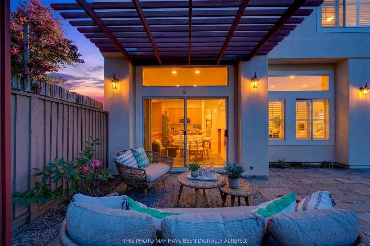 Detail Gallery Image 43 of 75 For 1 Mandalay Ct, Redwood City,  CA 94065 - 4 Beds | 3 Baths