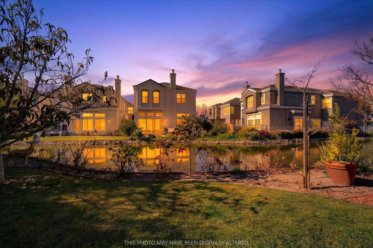 Detail Gallery Image 56 of 75 For 1 Mandalay Ct, Redwood City,  CA 94065 - 4 Beds | 3 Baths