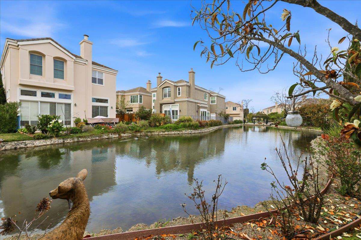 Detail Gallery Image 58 of 75 For 1 Mandalay Ct, Redwood City,  CA 94065 - 4 Beds | 3 Baths