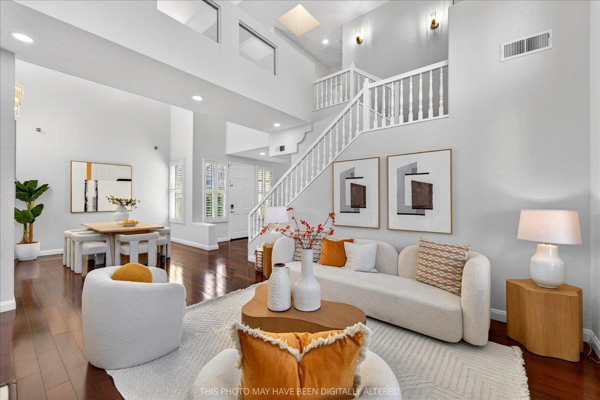 Detail Gallery Image 6 of 75 For 1 Mandalay Ct, Redwood City,  CA 94065 - 4 Beds | 3 Baths