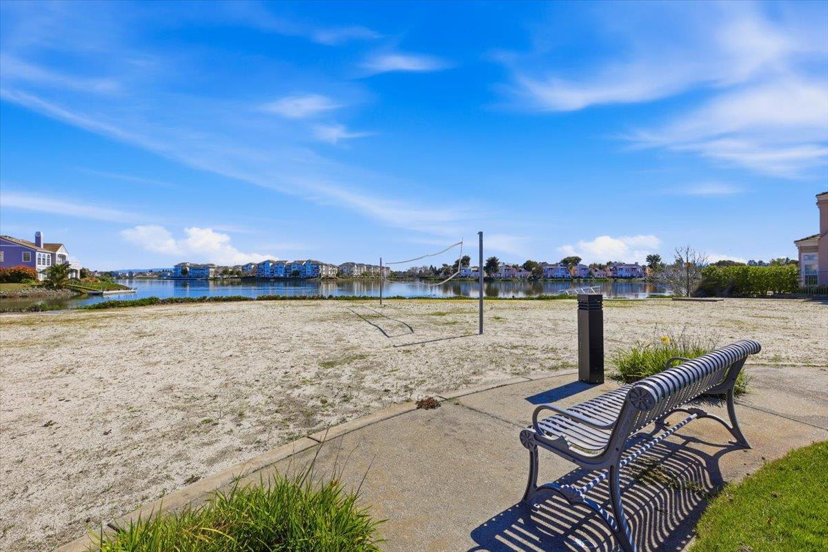 Detail Gallery Image 61 of 75 For 1 Mandalay Ct, Redwood City,  CA 94065 - 4 Beds | 3 Baths