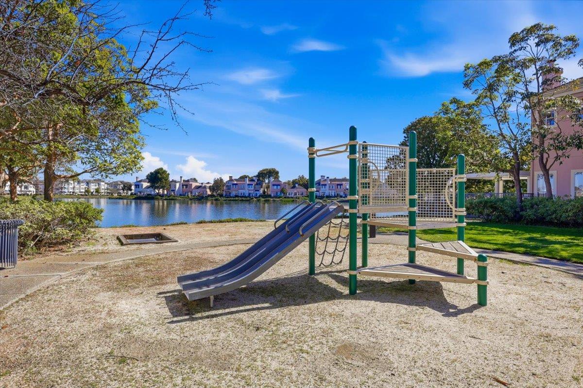 Detail Gallery Image 63 of 75 For 1 Mandalay Ct, Redwood City,  CA 94065 - 4 Beds | 3 Baths