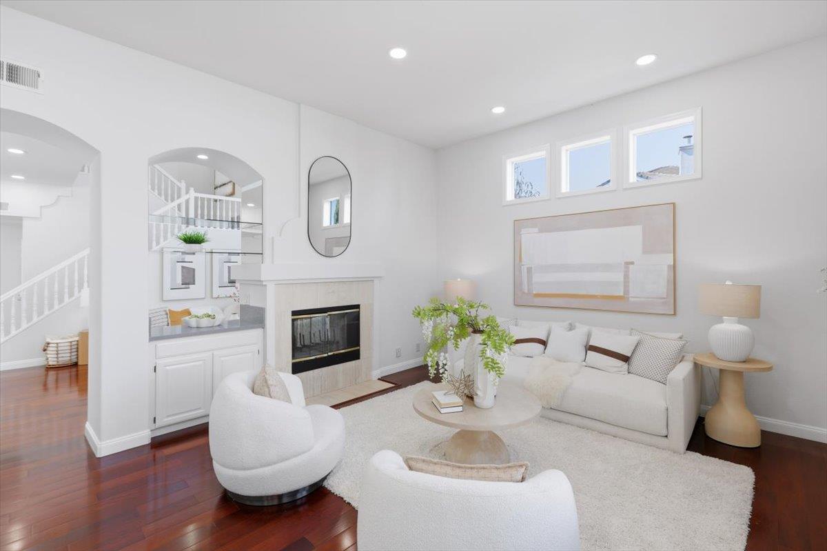 Detail Gallery Image 9 of 75 For 1 Mandalay Ct, Redwood City,  CA 94065 - 4 Beds | 3 Baths