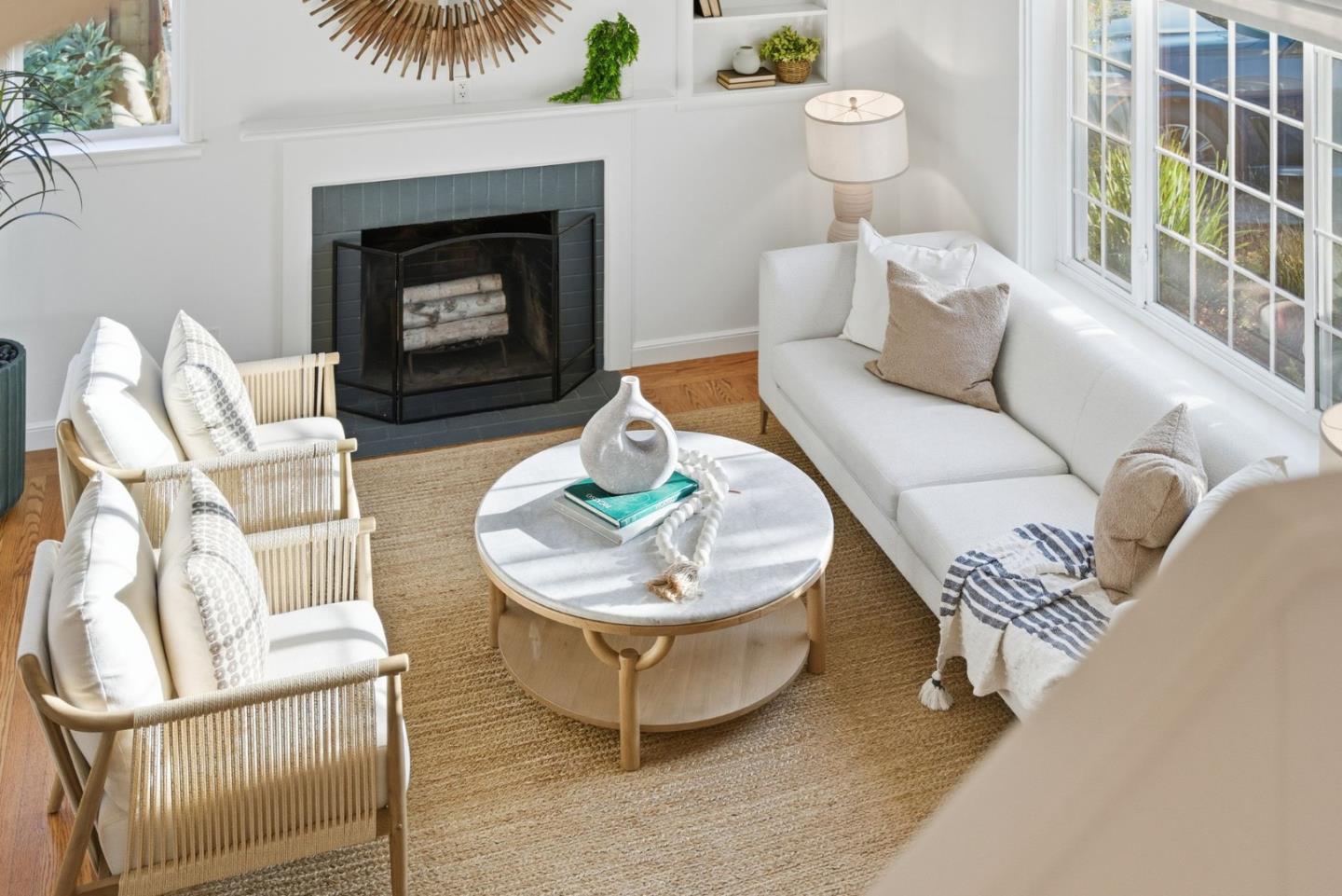 Detail Gallery Image 10 of 22 For 957 E Grant Pl, San Mateo,  CA 94402 - 2 Beds | 1 Baths