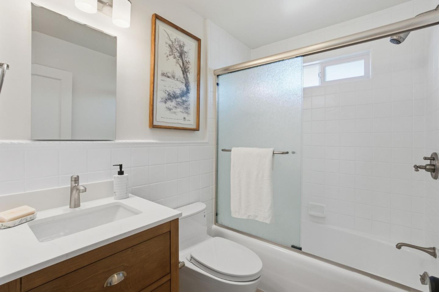 Detail Gallery Image 13 of 22 For 957 E Grant Pl, San Mateo,  CA 94402 - 2 Beds | 1 Baths