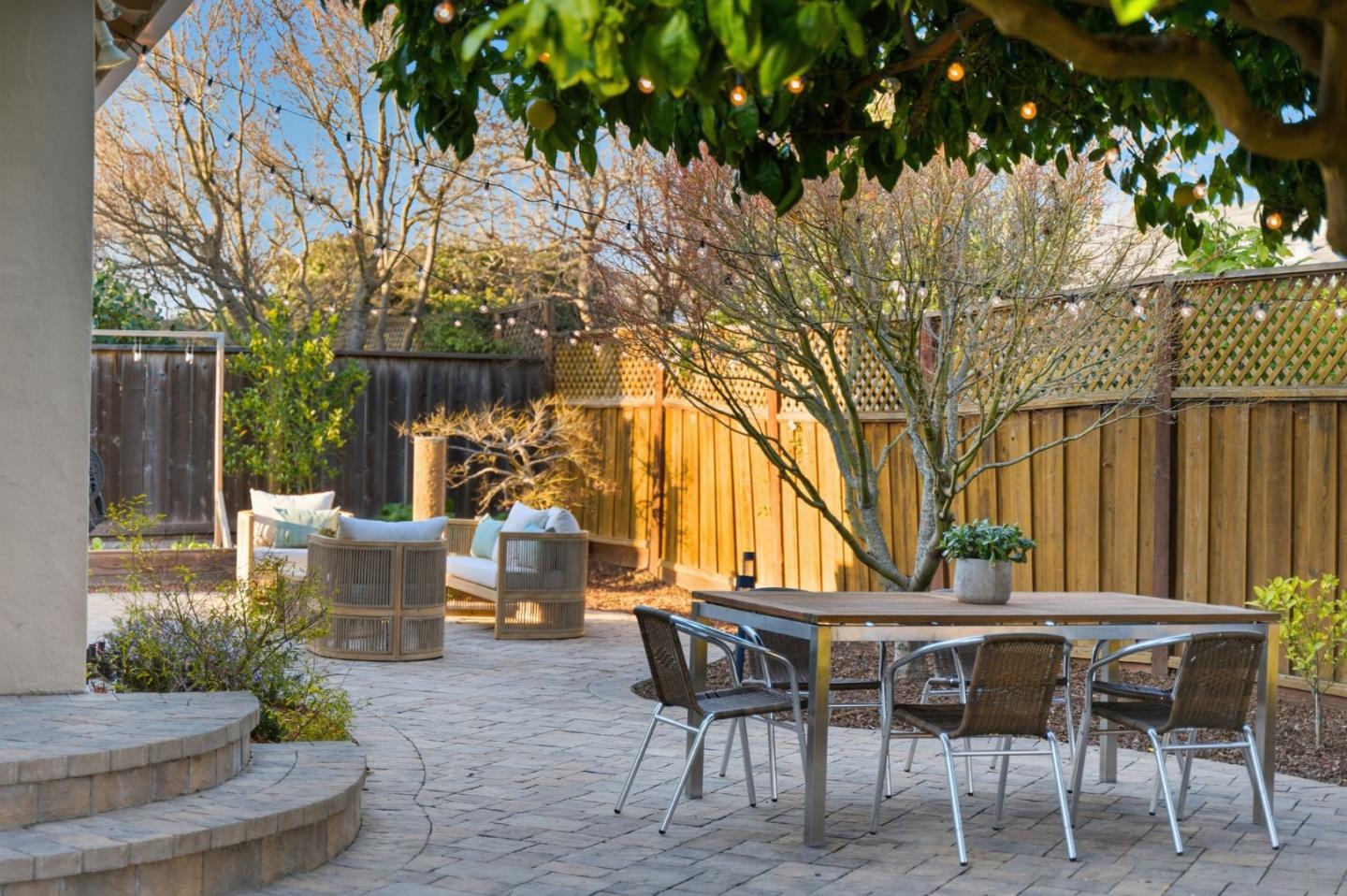 Detail Gallery Image 17 of 22 For 957 E Grant Pl, San Mateo,  CA 94402 - 2 Beds | 1 Baths