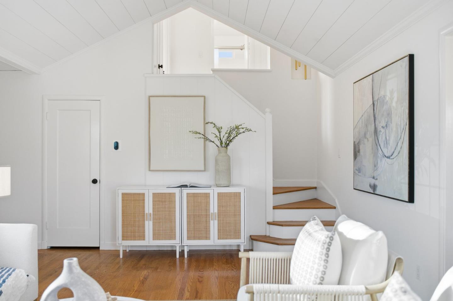 Detail Gallery Image 9 of 22 For 957 E Grant Pl, San Mateo,  CA 94402 - 2 Beds | 1 Baths