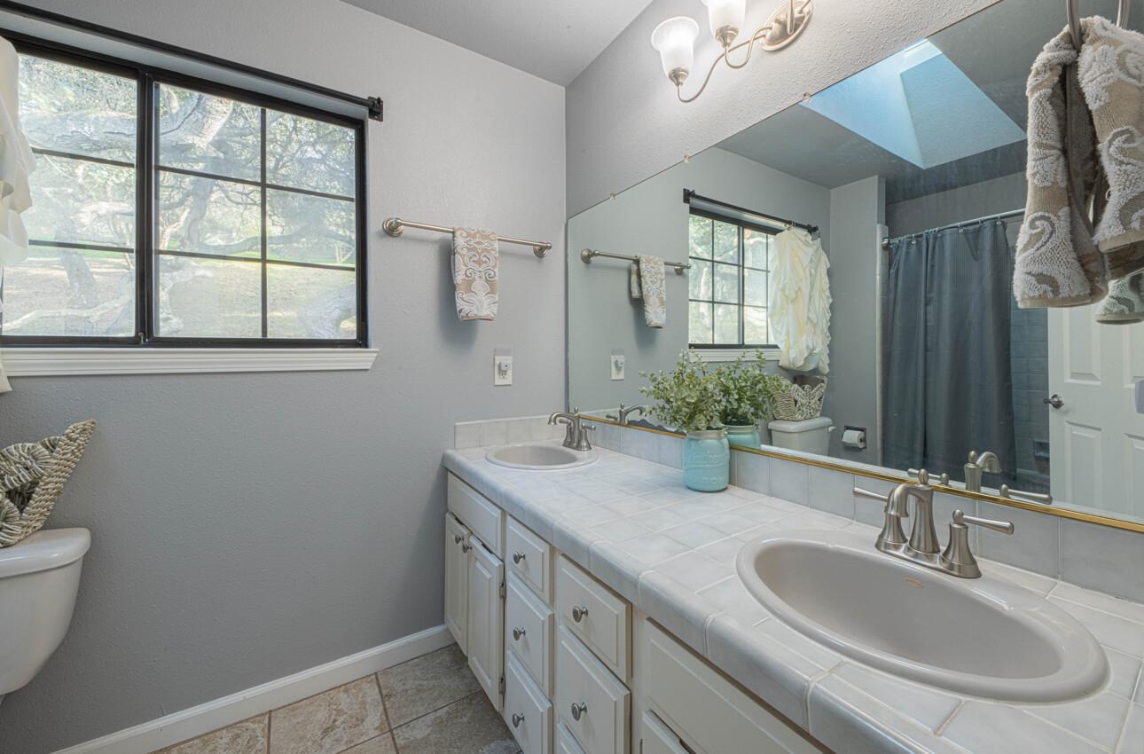 Detail Gallery Image 23 of 48 For 6640 Kim Ann Ln, Salinas,  CA 93907 - 4 Beds | 3 Baths