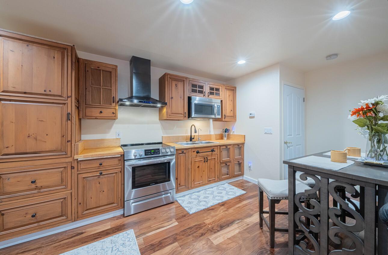 Detail Gallery Image 34 of 48 For 6640 Kim Ann Ln, Salinas,  CA 93907 - 4 Beds | 3 Baths