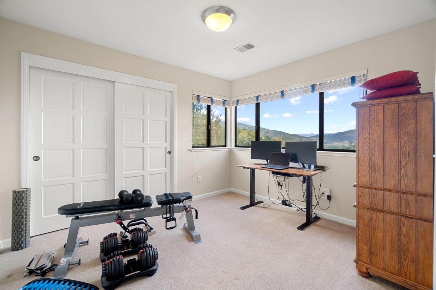 Detail Gallery Image 12 of 31 For 9040 El Matador Dr, Gilroy,  CA 95020 - 4 Beds | 2/1 Baths