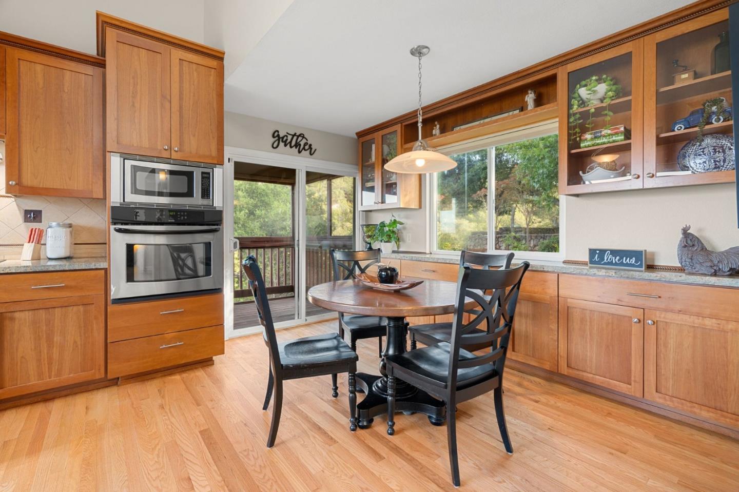 Detail Gallery Image 8 of 31 For 9040 El Matador Dr, Gilroy,  CA 95020 - 4 Beds | 2/1 Baths