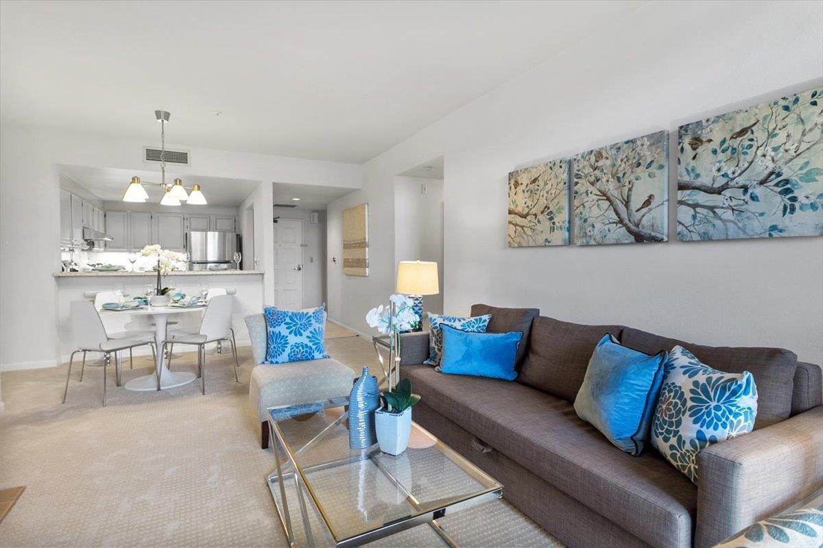 Detail Gallery Image 10 of 17 For 550 Ortega Ave #B324,  Mountain View,  CA 94040 - 2 Beds | 2 Baths