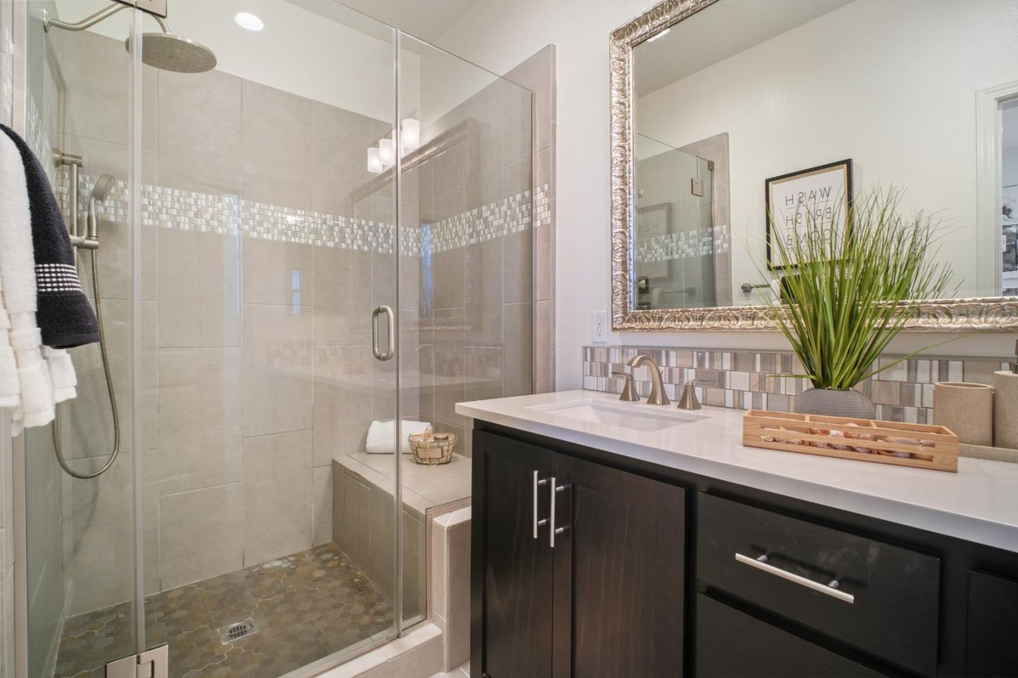 Detail Gallery Image 19 of 33 For 106 Hornbeam Ter, Sunnyvale,  CA 94086 - 4 Beds | 3/1 Baths