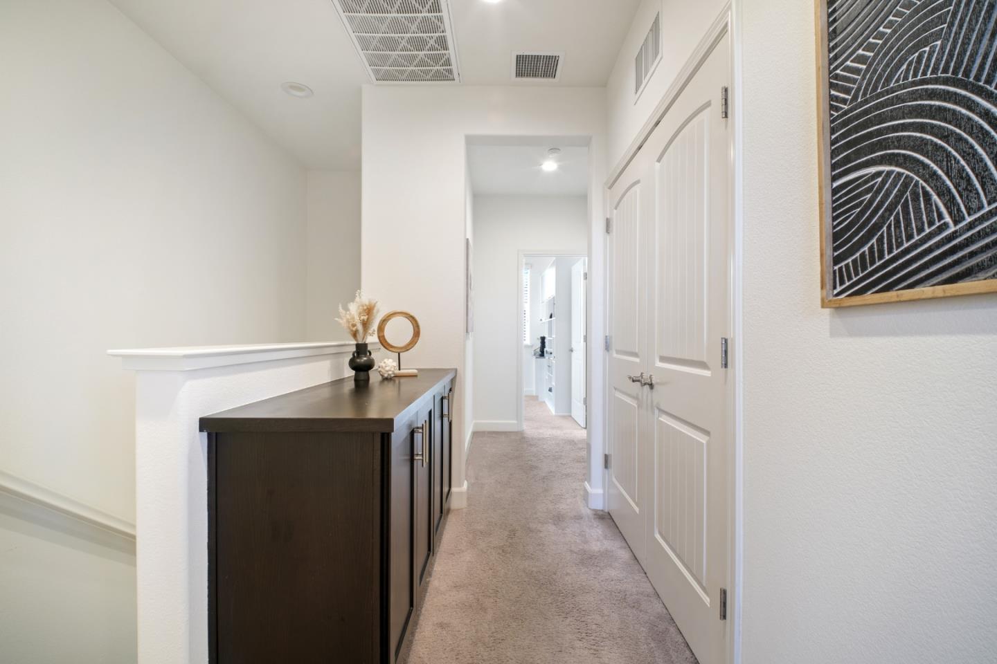 Detail Gallery Image 20 of 33 For 106 Hornbeam Ter, Sunnyvale,  CA 94086 - 4 Beds | 3/1 Baths