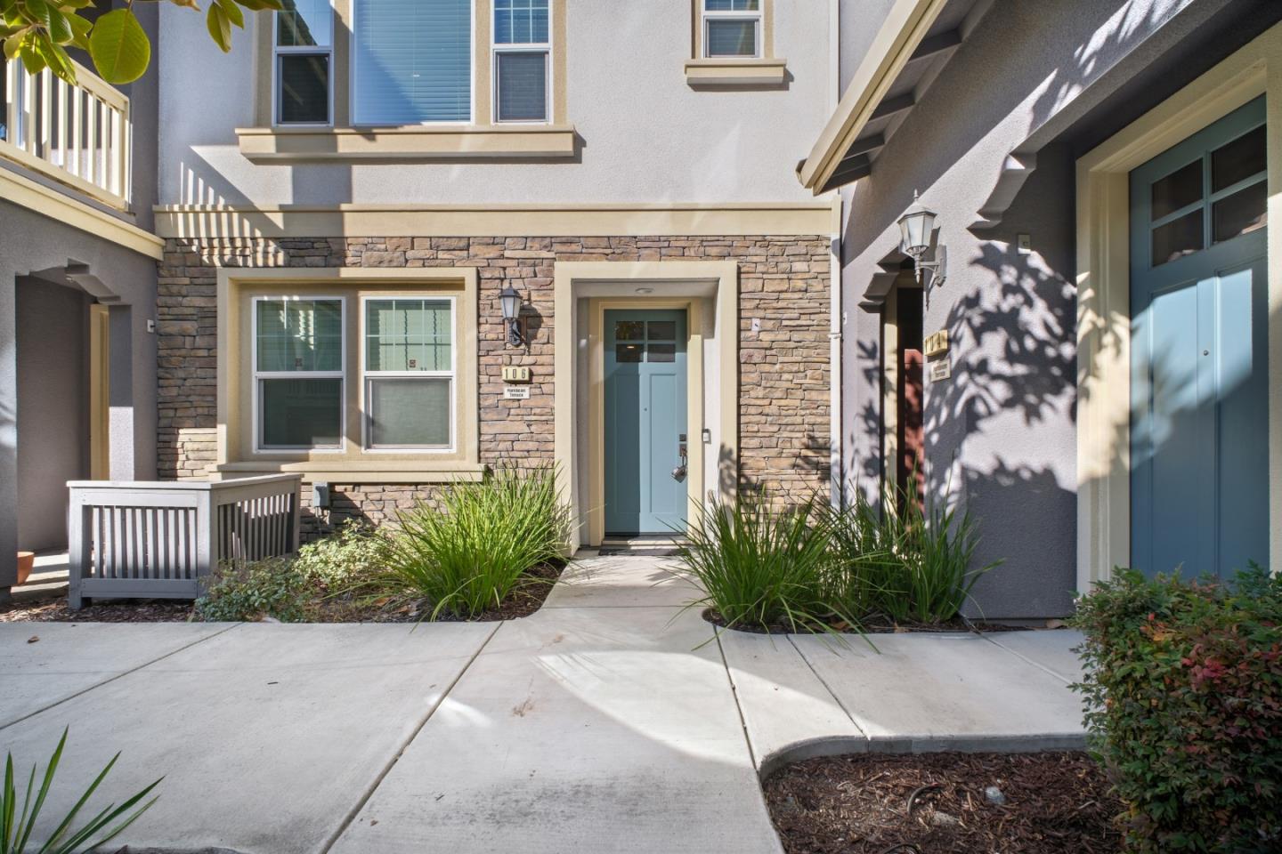 Detail Gallery Image 24 of 33 For 106 Hornbeam Ter, Sunnyvale,  CA 94086 - 4 Beds | 3/1 Baths