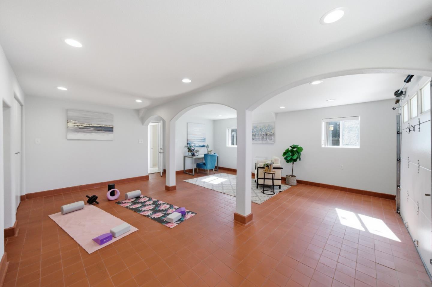 Detail Gallery Image 14 of 24 For 1723 El Verano Way, Belmont,  CA 94002 - 3 Beds | 3 Baths