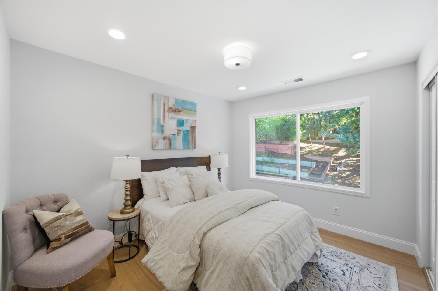 Detail Gallery Image 6 of 24 For 1723 El Verano Way, Belmont,  CA 94002 - 3 Beds | 3 Baths