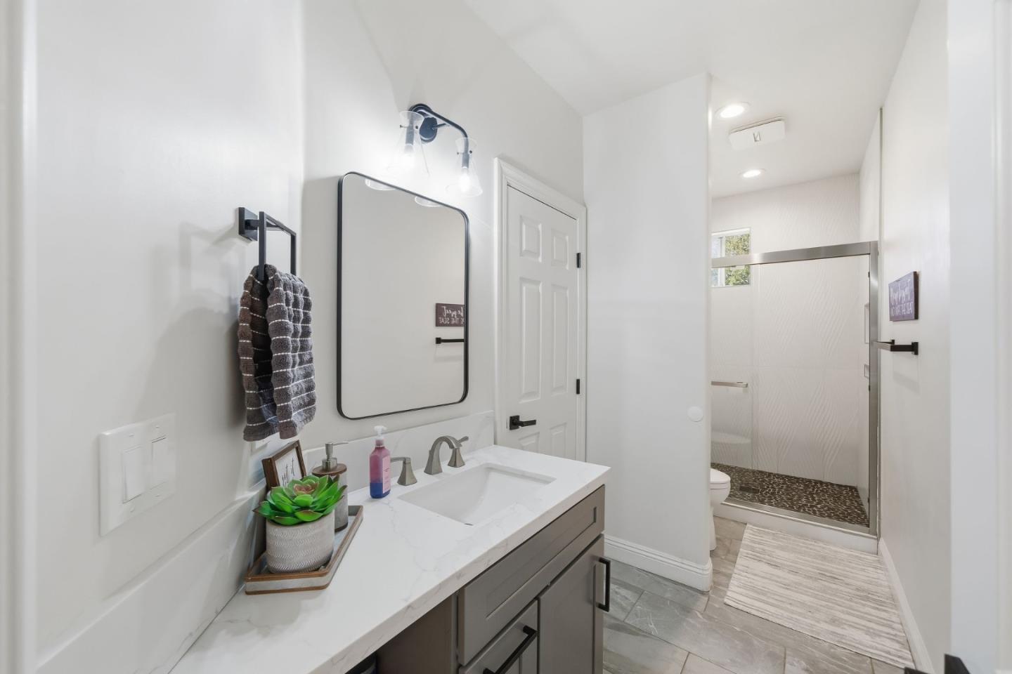 Detail Gallery Image 26 of 55 For 194 Lantz Dr, Morgan Hill,  CA 95037 - 4 Beds | 5 Baths