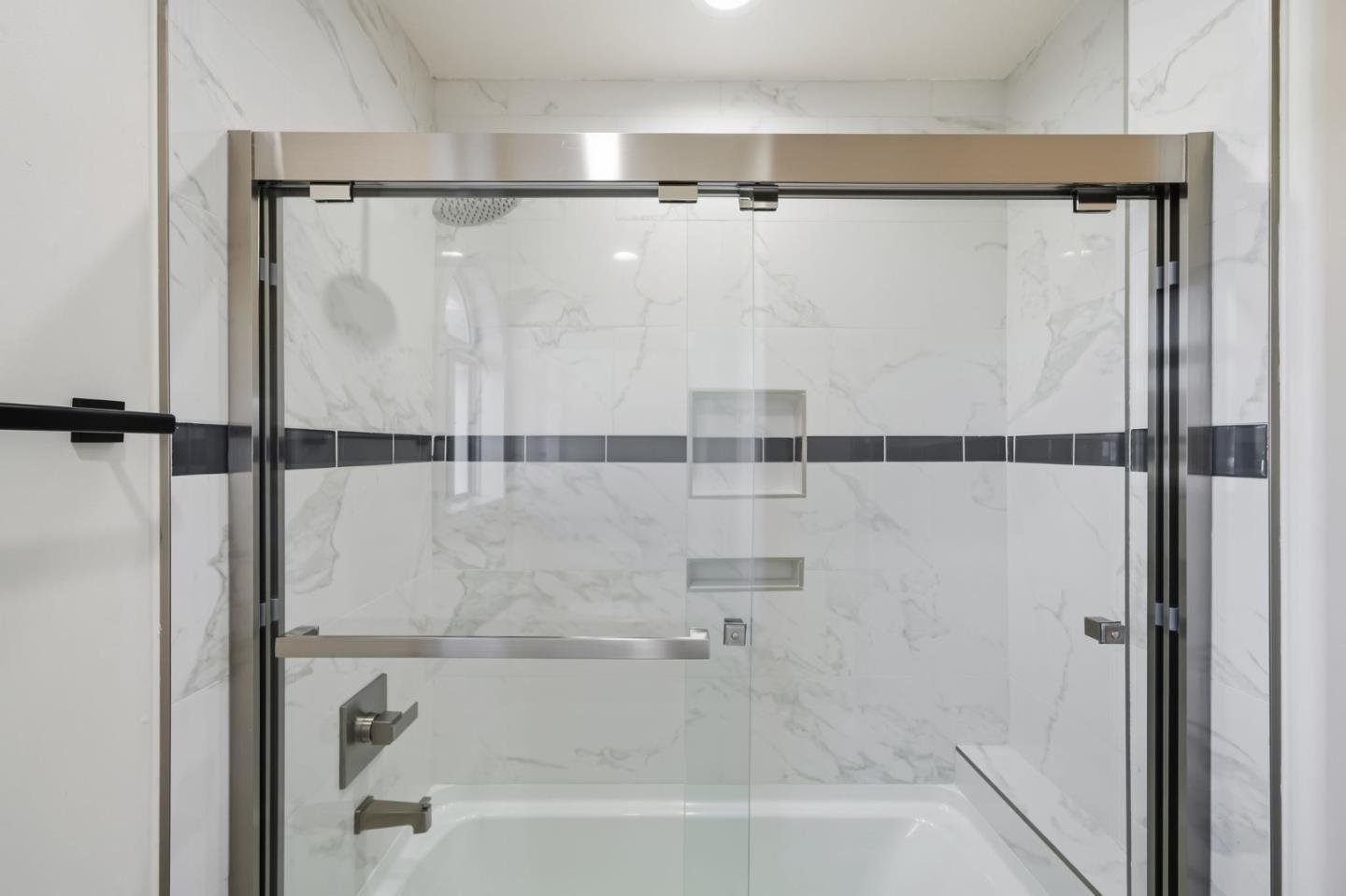 Detail Gallery Image 28 of 55 For 194 Lantz Dr, Morgan Hill,  CA 95037 - 4 Beds | 5 Baths