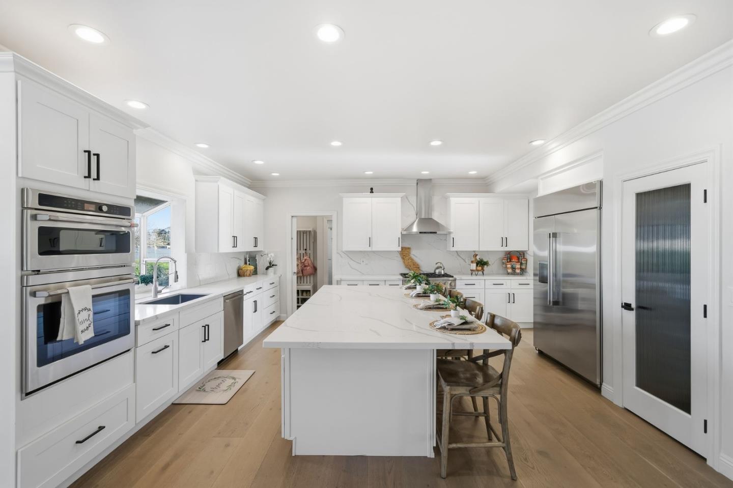 Detail Gallery Image 3 of 55 For 194 Lantz Dr, Morgan Hill,  CA 95037 - 4 Beds | 5 Baths