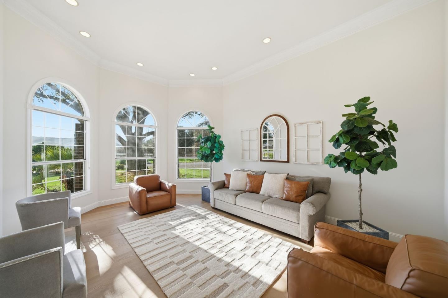 Detail Gallery Image 7 of 55 For 194 Lantz Dr, Morgan Hill,  CA 95037 - 4 Beds | 5 Baths