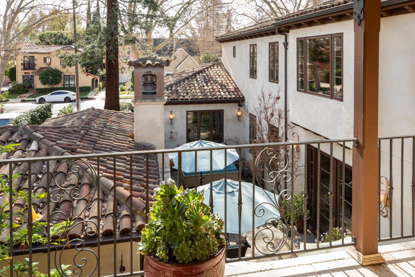 Detail Gallery Image 37 of 54 For 1335 Glenwood Ave, San Jose,  CA 95125 - 5 Beds | 3/1 Baths