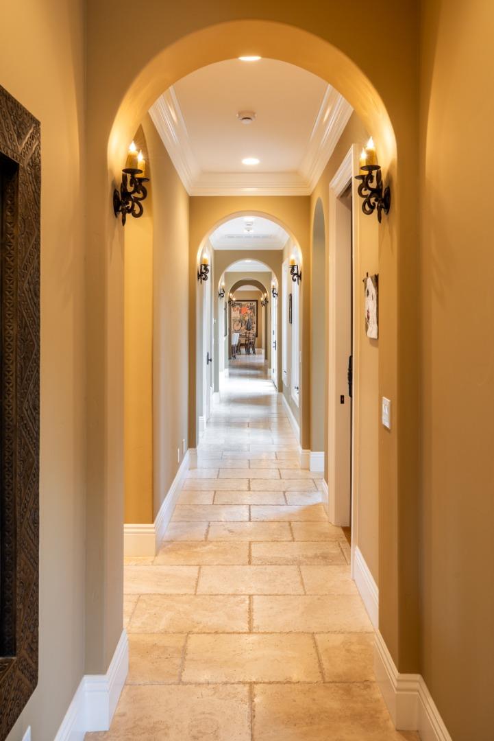 Detail Gallery Image 9 of 54 For 1335 Glenwood Ave, San Jose,  CA 95125 - 5 Beds | 3/1 Baths