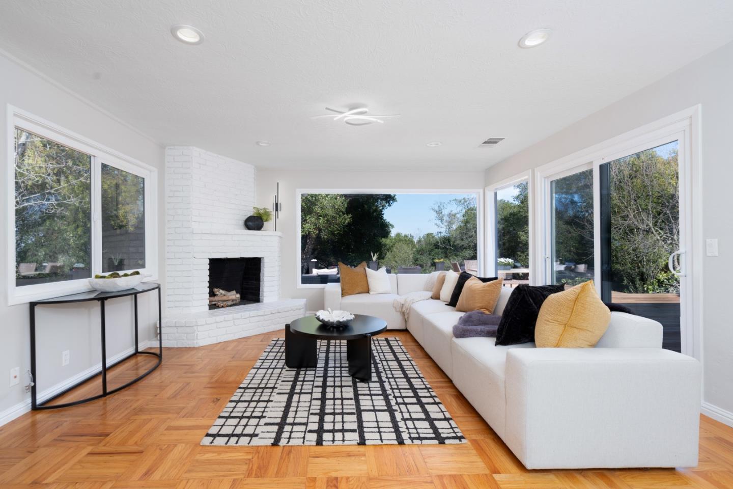 Detail Gallery Image 12 of 37 For 24821 Prospect Ave, Los Altos Hills,  CA 94022 - 4 Beds | 3/1 Baths