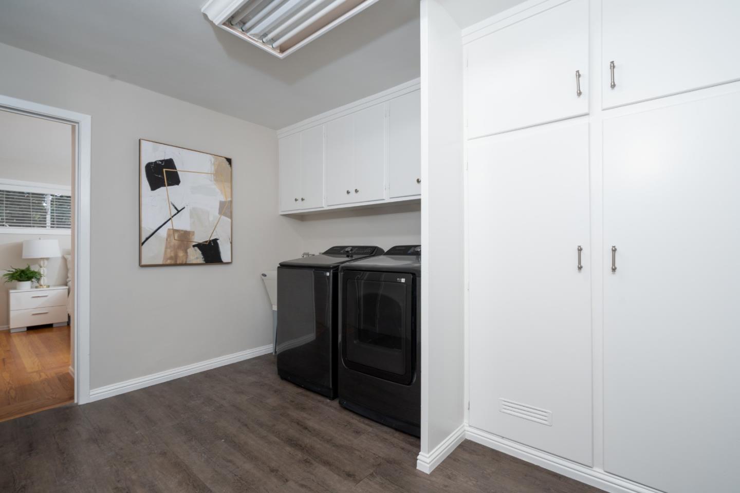 Detail Gallery Image 21 of 37 For 24821 Prospect Ave, Los Altos Hills,  CA 94022 - 4 Beds | 3/1 Baths