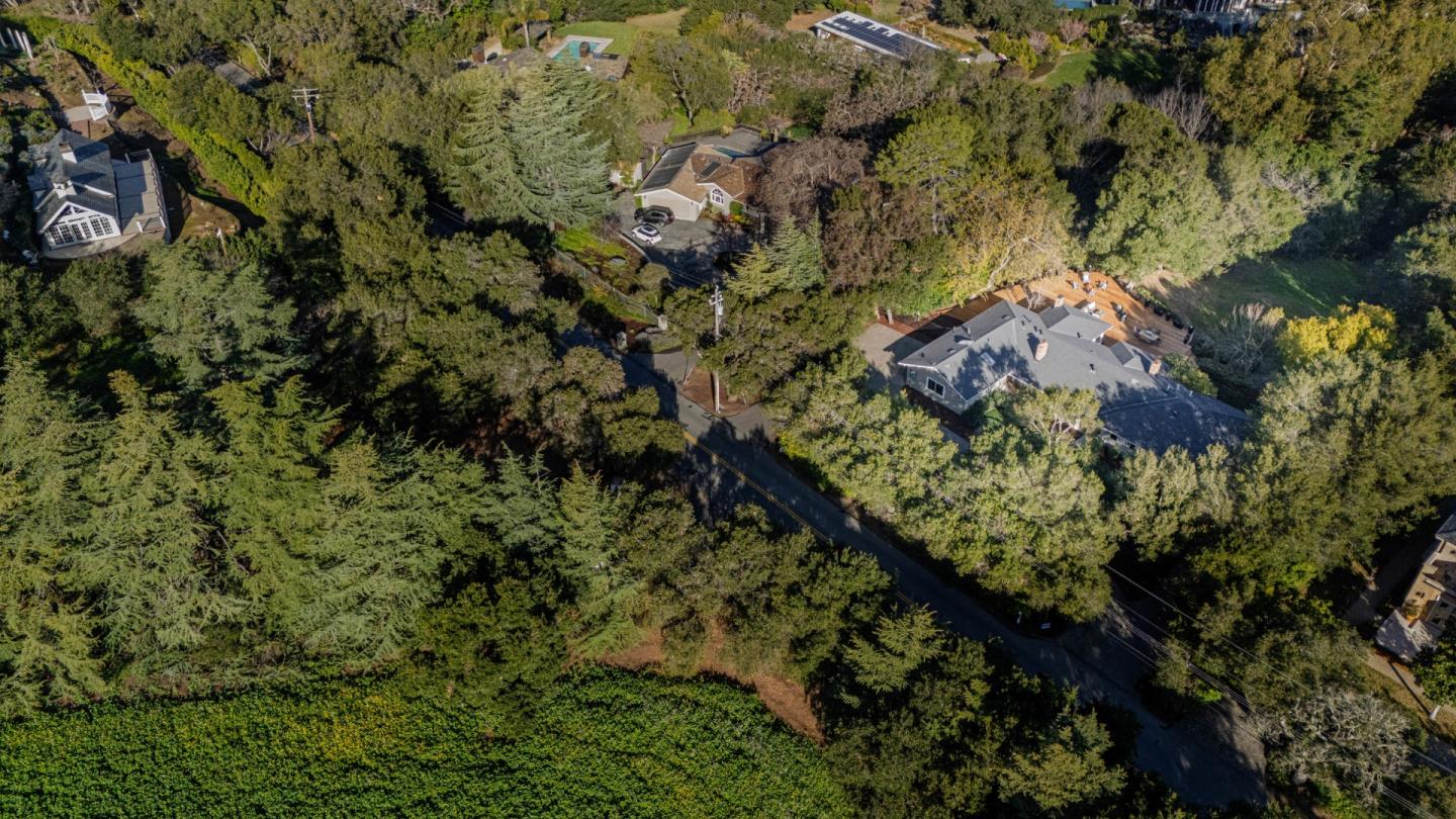 Detail Gallery Image 3 of 37 For 24821 Prospect Ave, Los Altos Hills,  CA 94022 - 4 Beds | 3/1 Baths