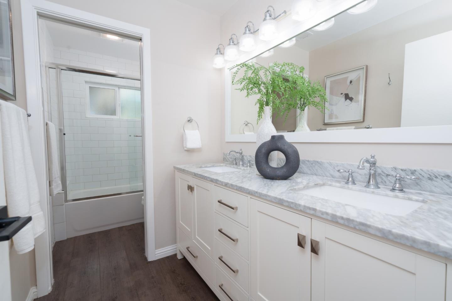 Detail Gallery Image 34 of 37 For 24821 Prospect Ave, Los Altos Hills,  CA 94022 - 4 Beds | 3/1 Baths