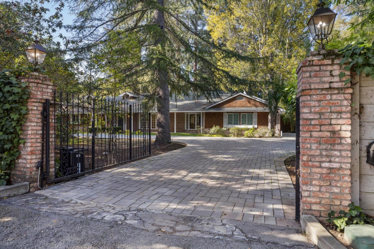 Front Image Thumbnail for ML82034190