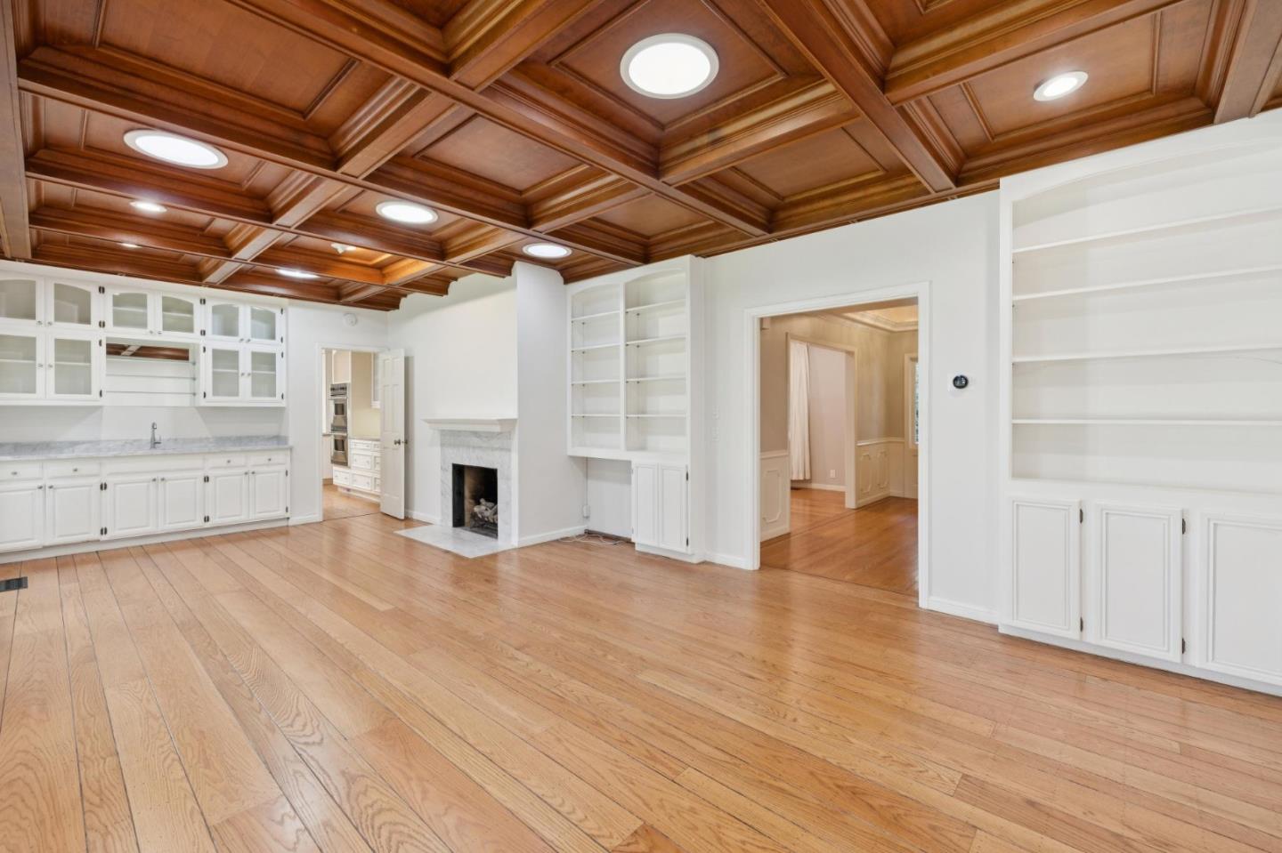 Detail Gallery Image 18 of 76 For 216 Valparaiso, Atherton,  CA 94027 - 4 Beds | 4 Baths